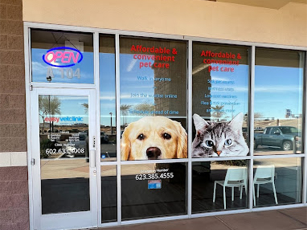 Entrance of the Goodyear EasyVet clinic.